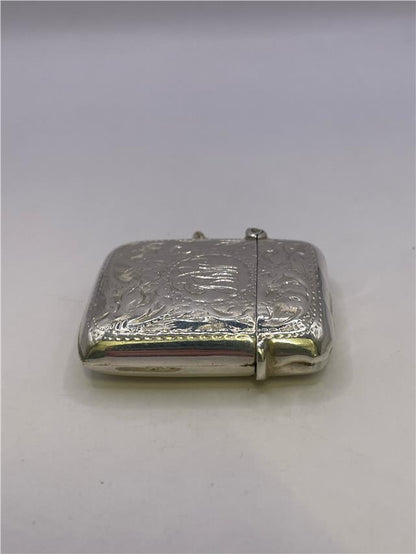 Silver match stick holder in 17.7g with a sleek design, perfect for storing and organizing matches safely.