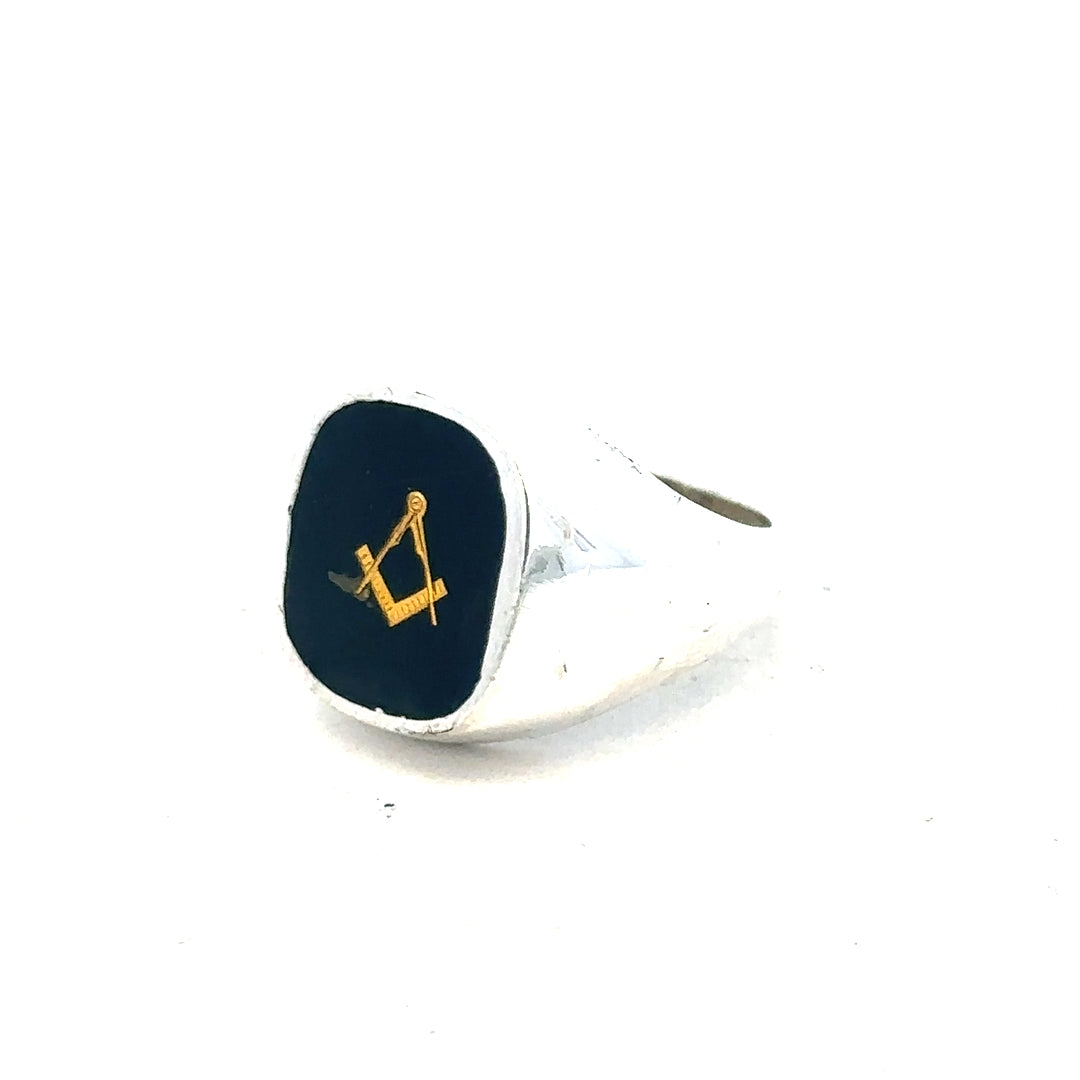 Silver signet ring in size O with a smooth band, unbranded, featuring a classic design and polished silver finish.