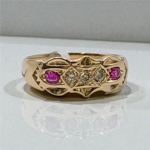 Vintage 15ct gold diamond ring in size M with intricate detailing and sparkling diamonds, unbranded jewelry piece.