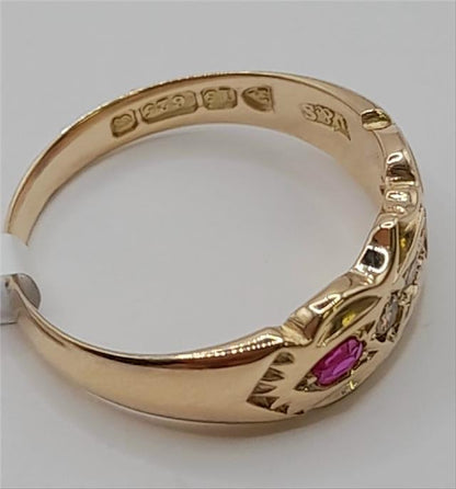 Vintage 15ct gold diamond ring in size M with a classic design, featuring sparkling diamonds set in a gold band.