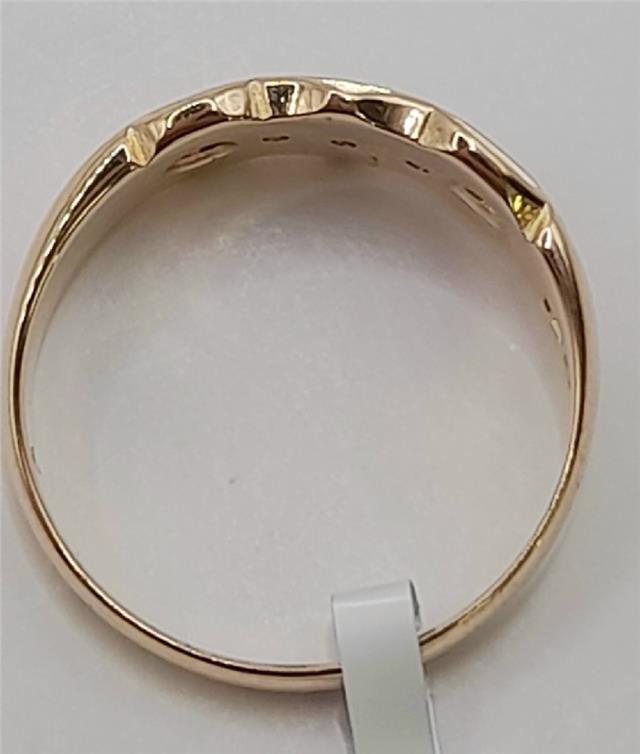 Vintage 15ct gold diamond ring in size M, featuring a classic design with sparkling diamonds and a polished gold band.