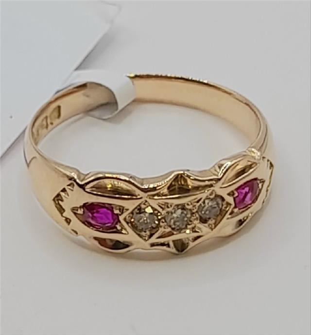 Vintage 15ct gold diamond ring in size M with intricate design, unbranded jewelry piece featuring sparkling diamonds.